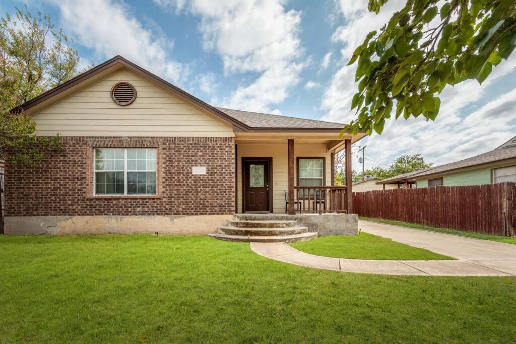 Cozy Home Near Fort Worth Stockyards, Globe Life, At&T By Homestaypros River Oaks Exterior foto